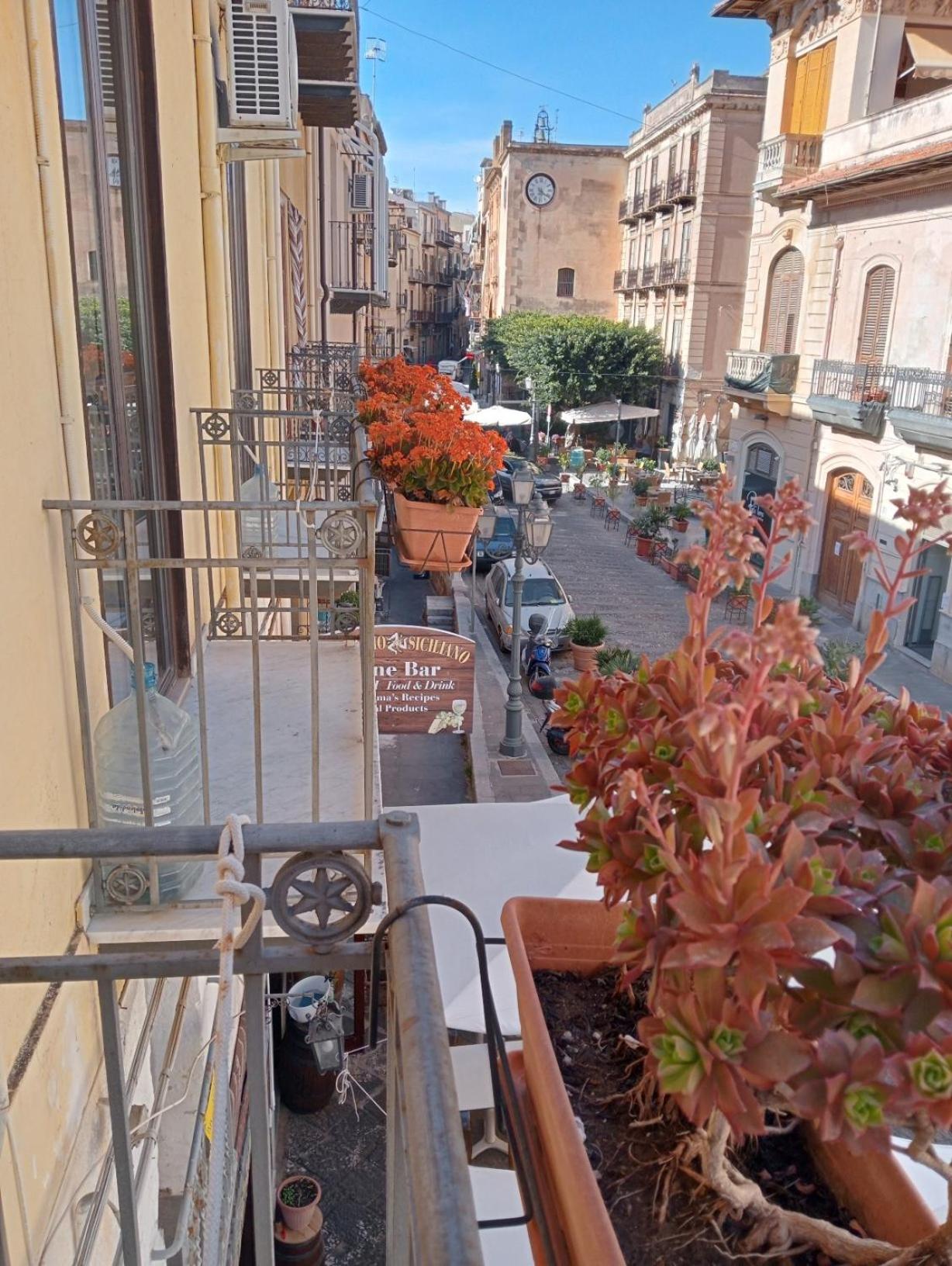 La Locanda en Cefalù — balance & terrace