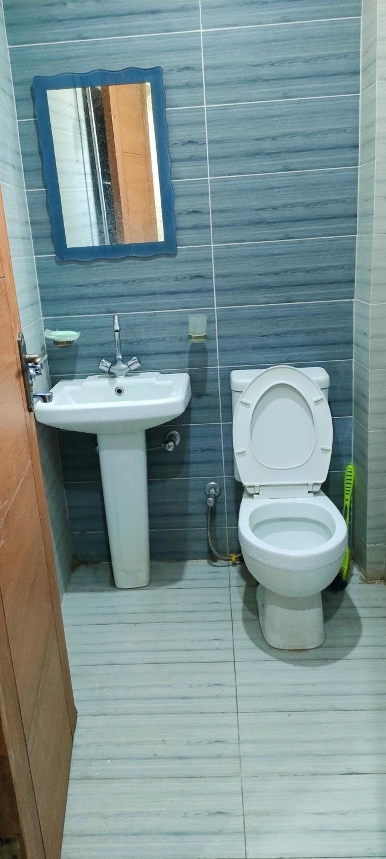 Luxury One Bed With Free wifi view 2