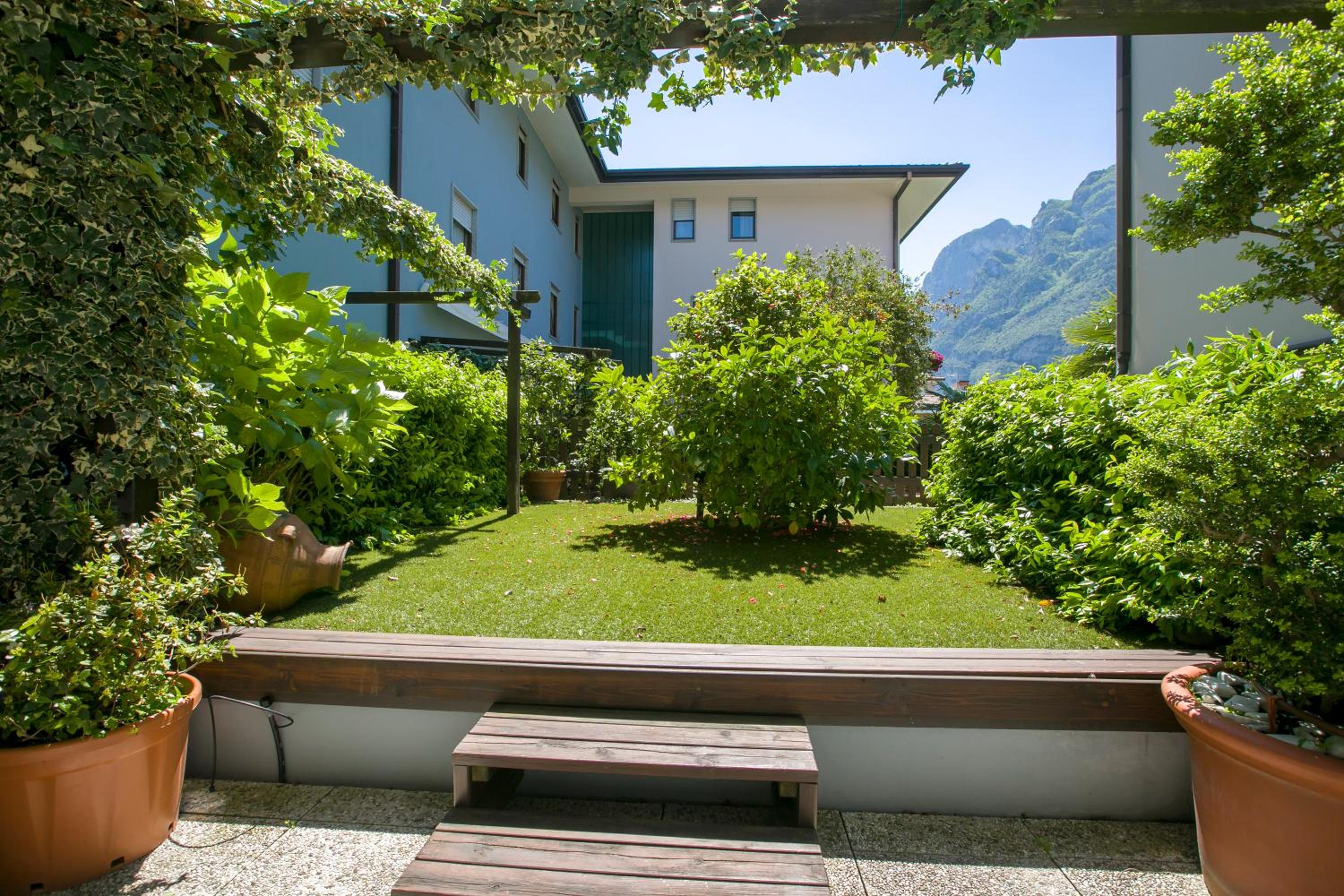 Elegance Suite Isabella - Happy Rentals