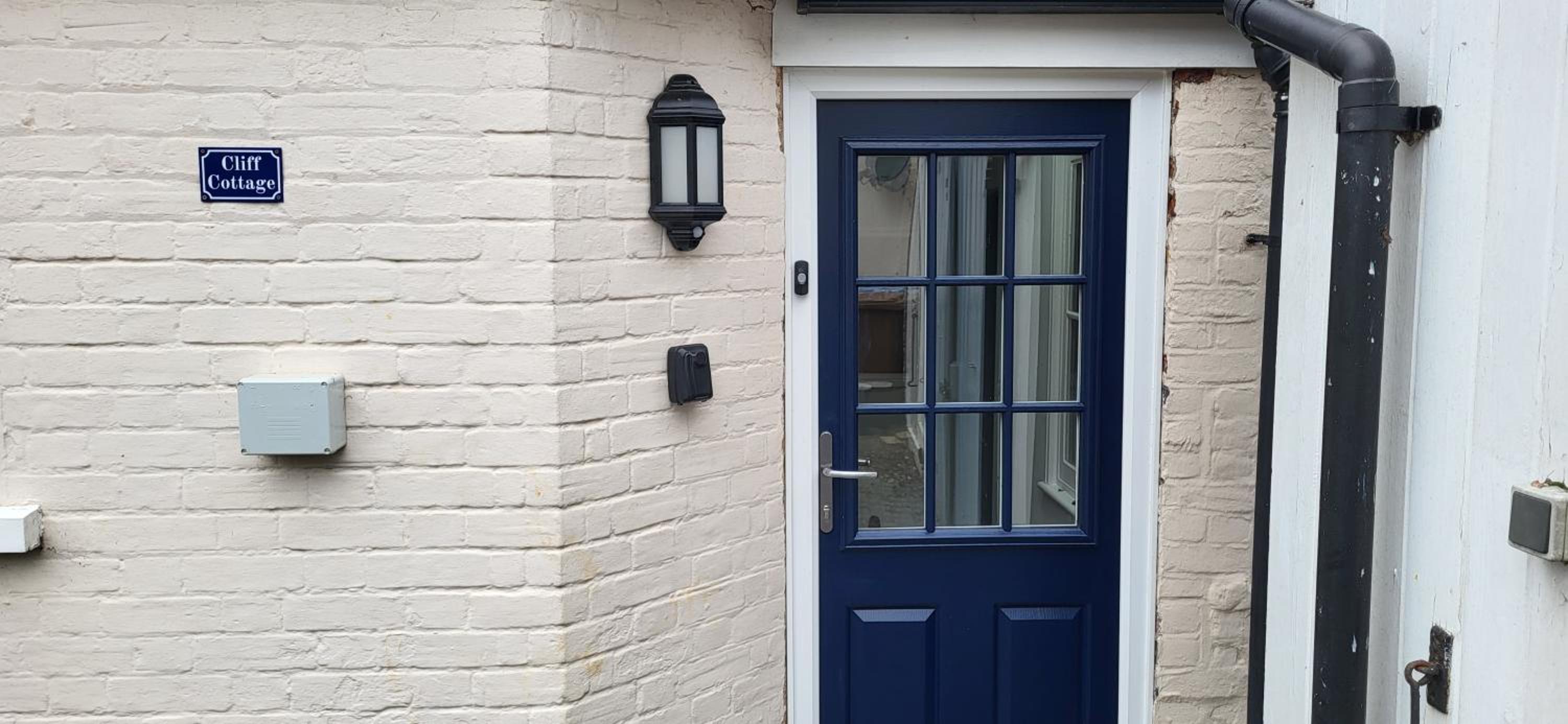 Lovely 3 bed house with amazing city views & free parking view 3