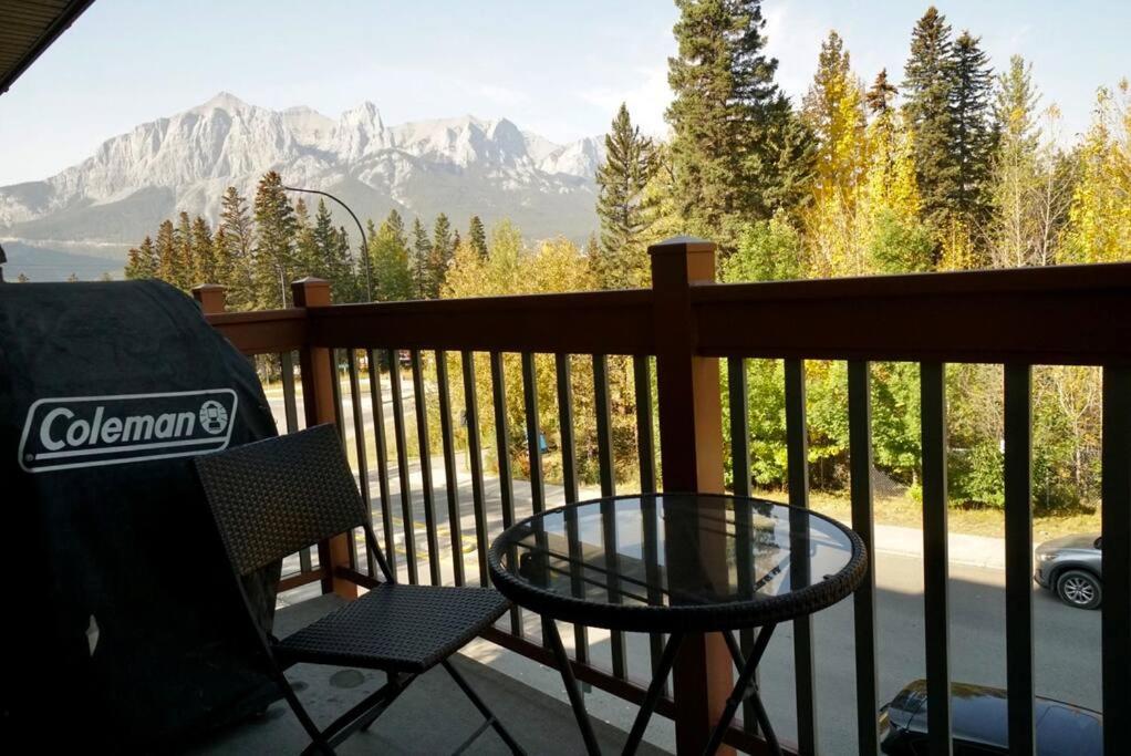 L202 - A Relaxed Vacation- 2BD+2BT, Heated Pool, Hot tubs, Gym, AC, Parkade