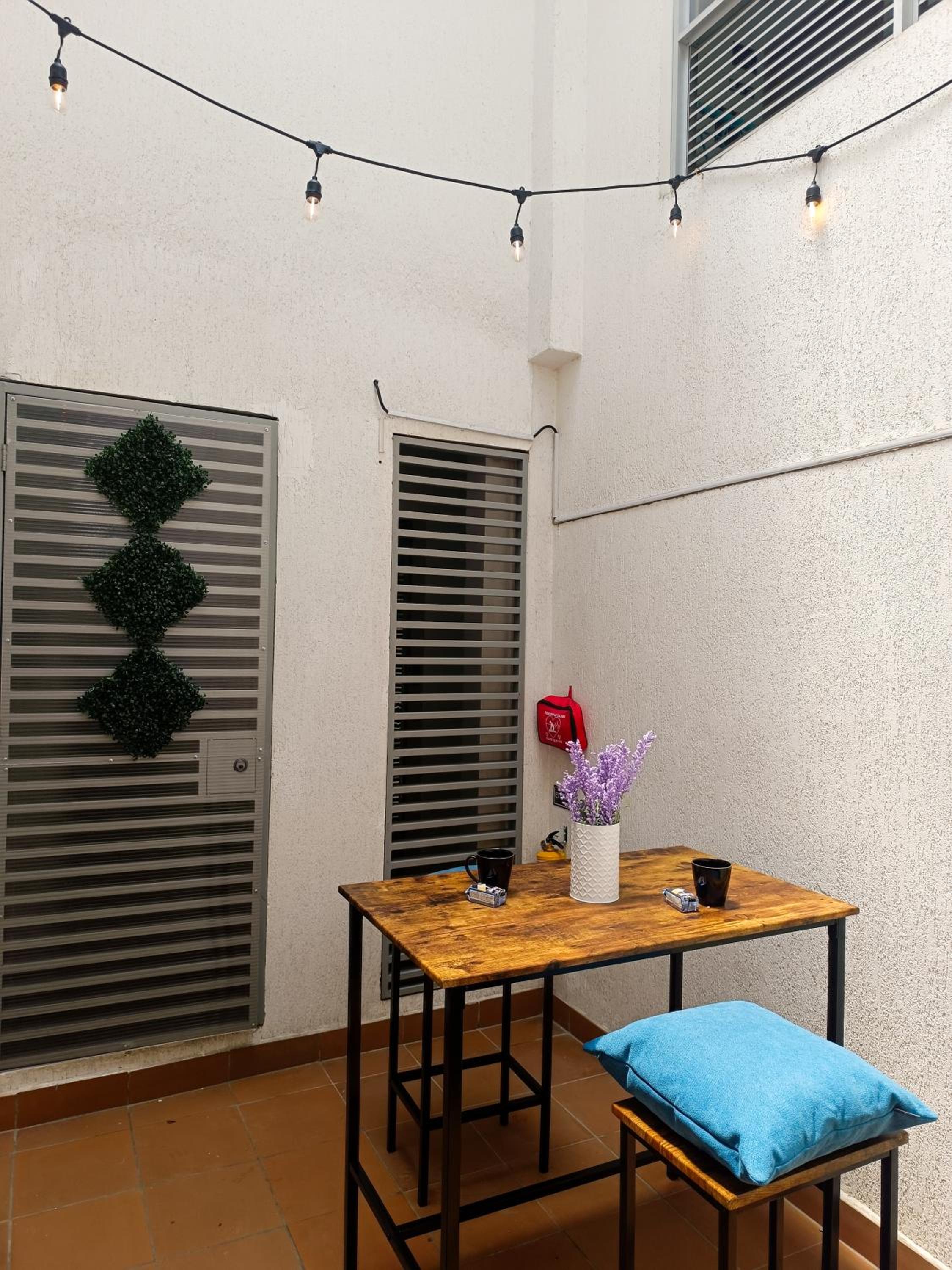 Apartamento para familias con patio privado en zona turistica