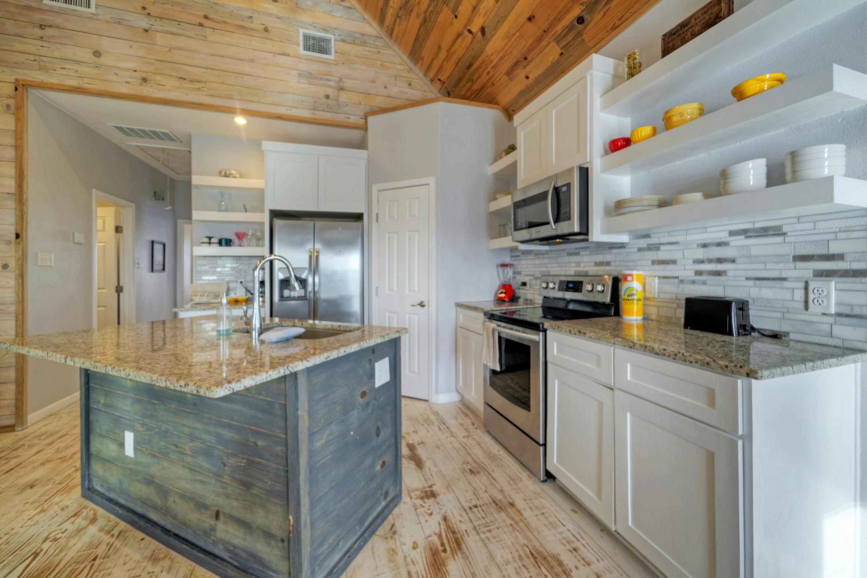 2 Homes on the Bay Shared Waterfront Pool Boat Dock Laguna Village Paradise