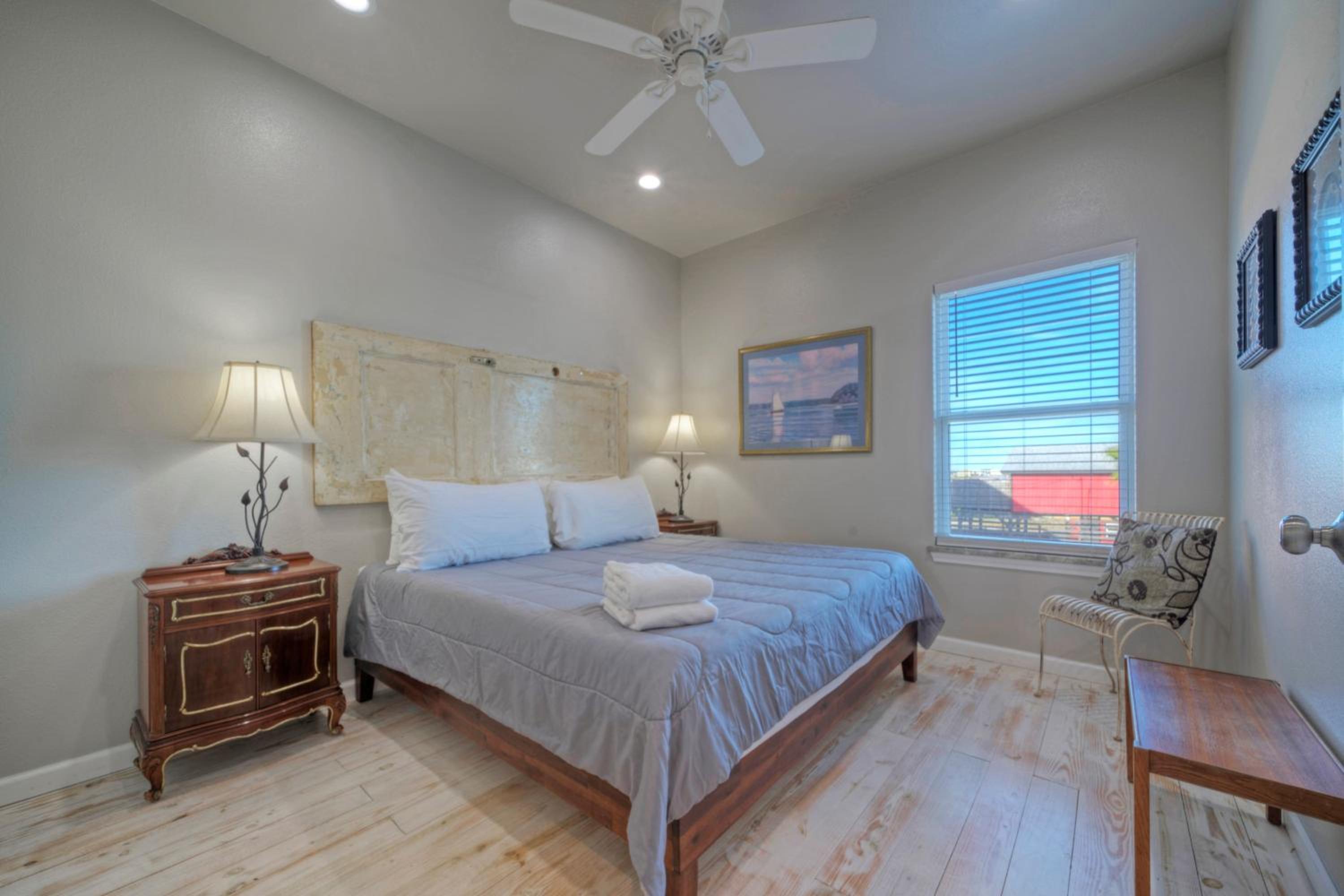 2 Homes Sleeps 16 Shared PoolBoat Dock Laguna Village Serenity by AvantStay