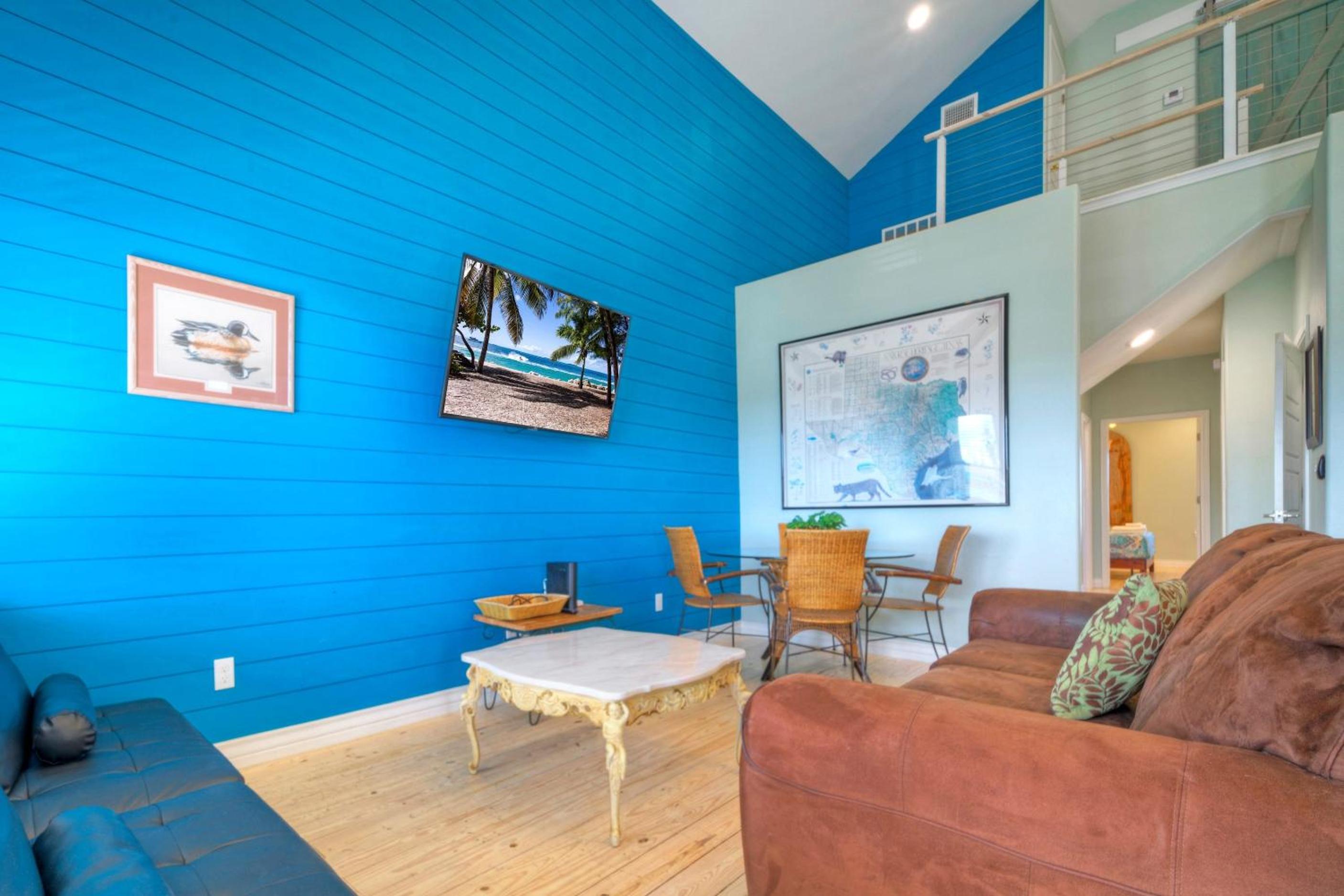 Sleeps 26 2 Homes w Waterfront Pool Boat Dock Laguna Village Escape