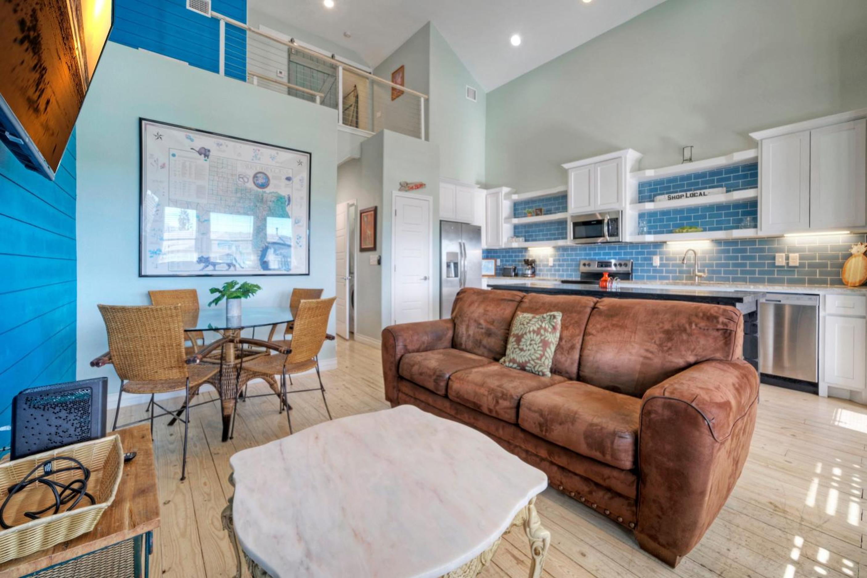 Sleeps 26 2 Homes w Waterfront Pool Boat Dock Laguna Village Escape