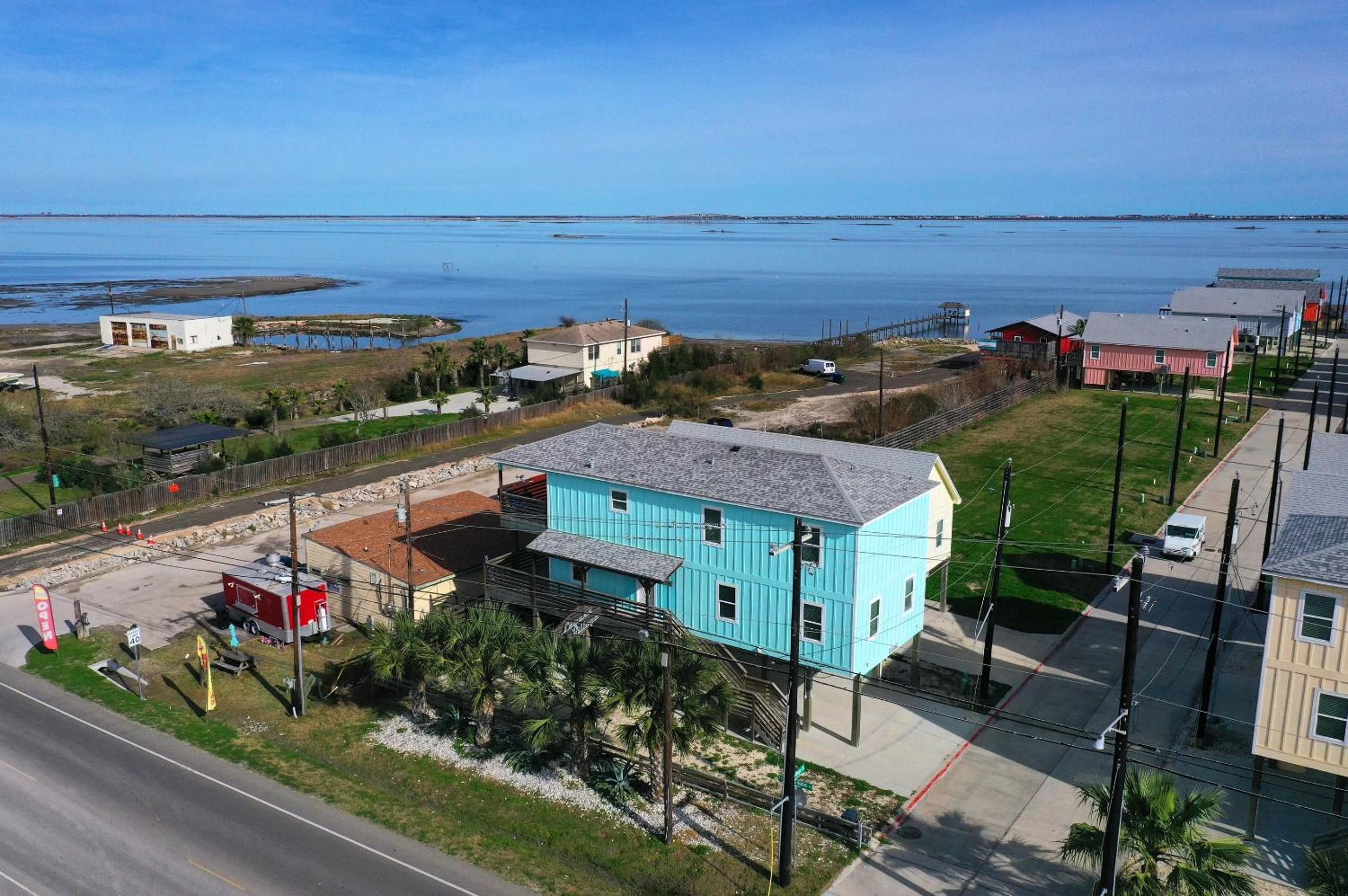 Sleeps 26 2 Homes w Waterfront Pool Boat Dock Laguna Village Escape