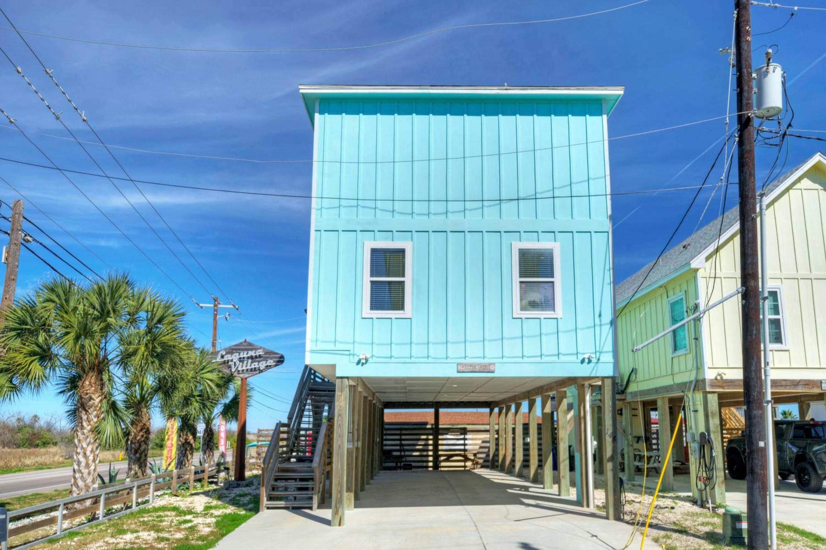 Sleeps 26 2 Homes w Waterfront Pool Boat Dock Laguna Village Escape