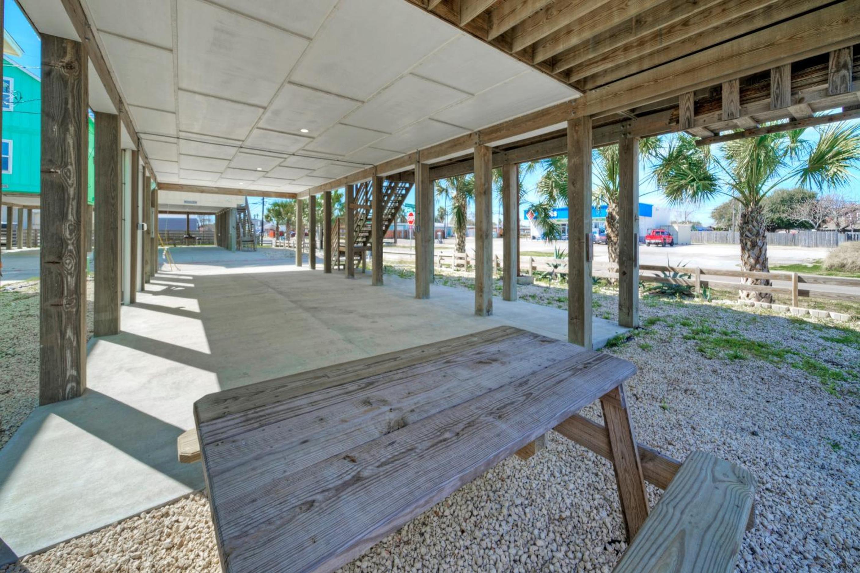 Sleeps 26 2 Homes w Waterfront Pool Boat Dock Laguna Village Escape