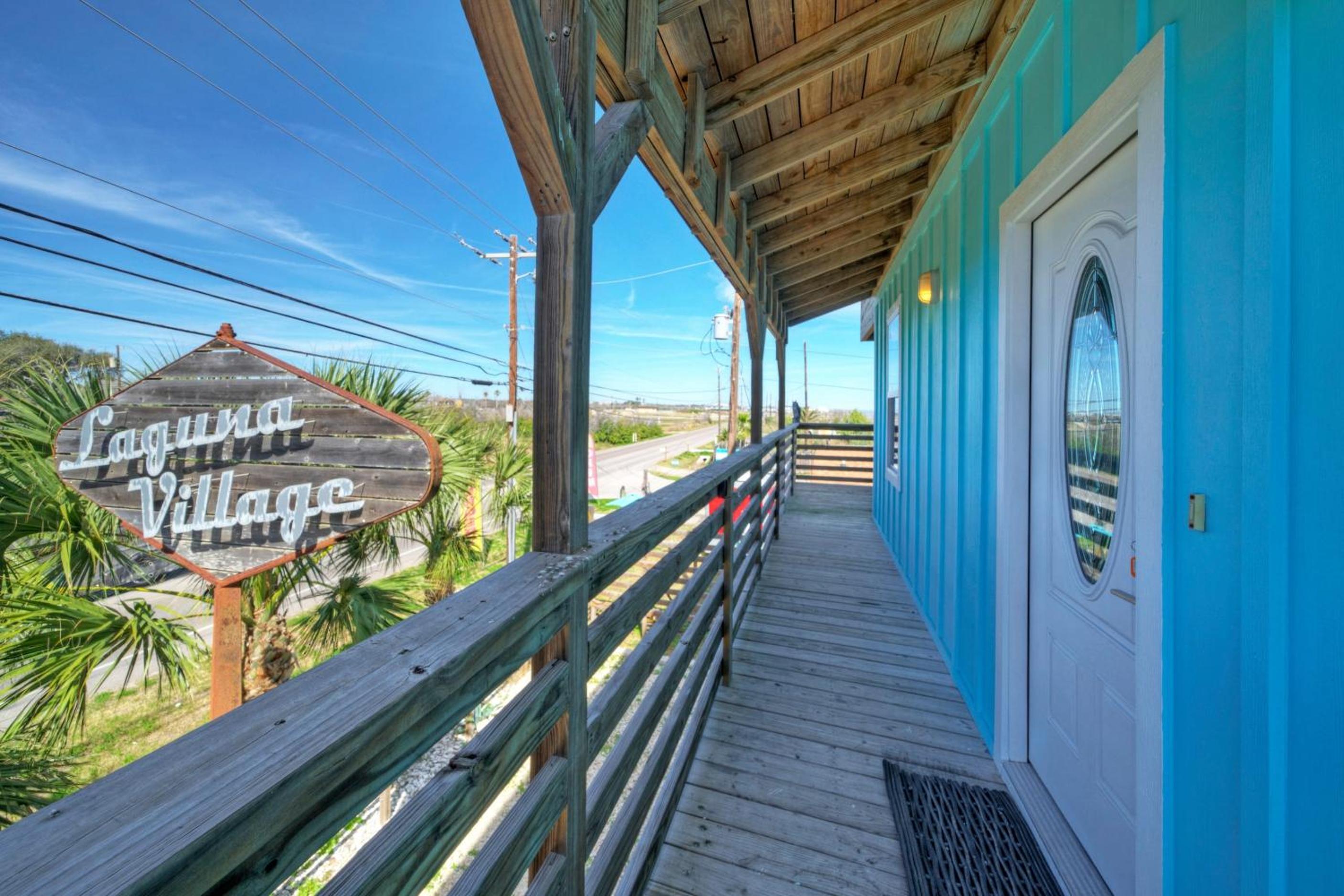Sleeps 26 2 Homes w Waterfront Pool Boat Dock Laguna Village Escape