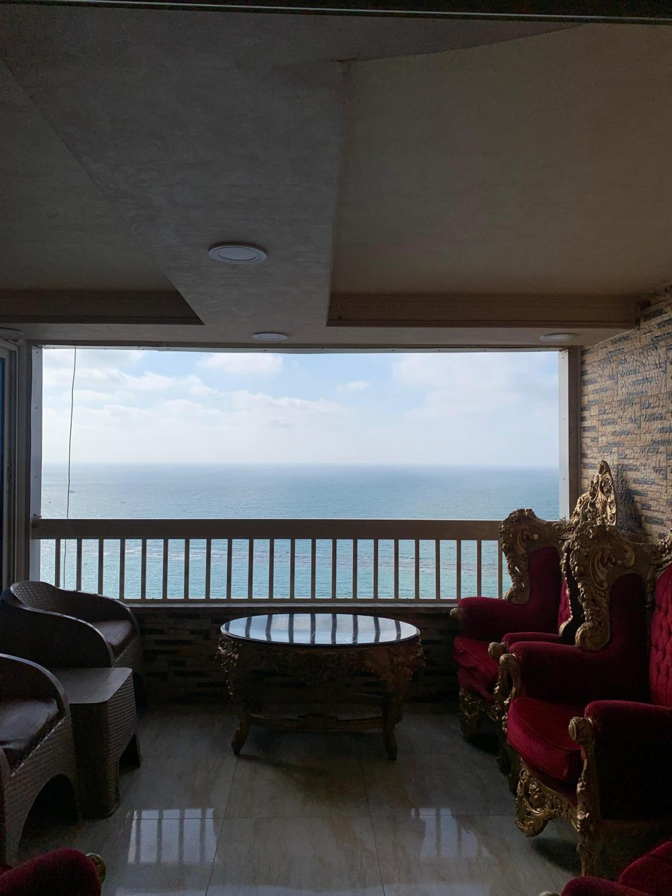 A luxury apartment in Alexandria