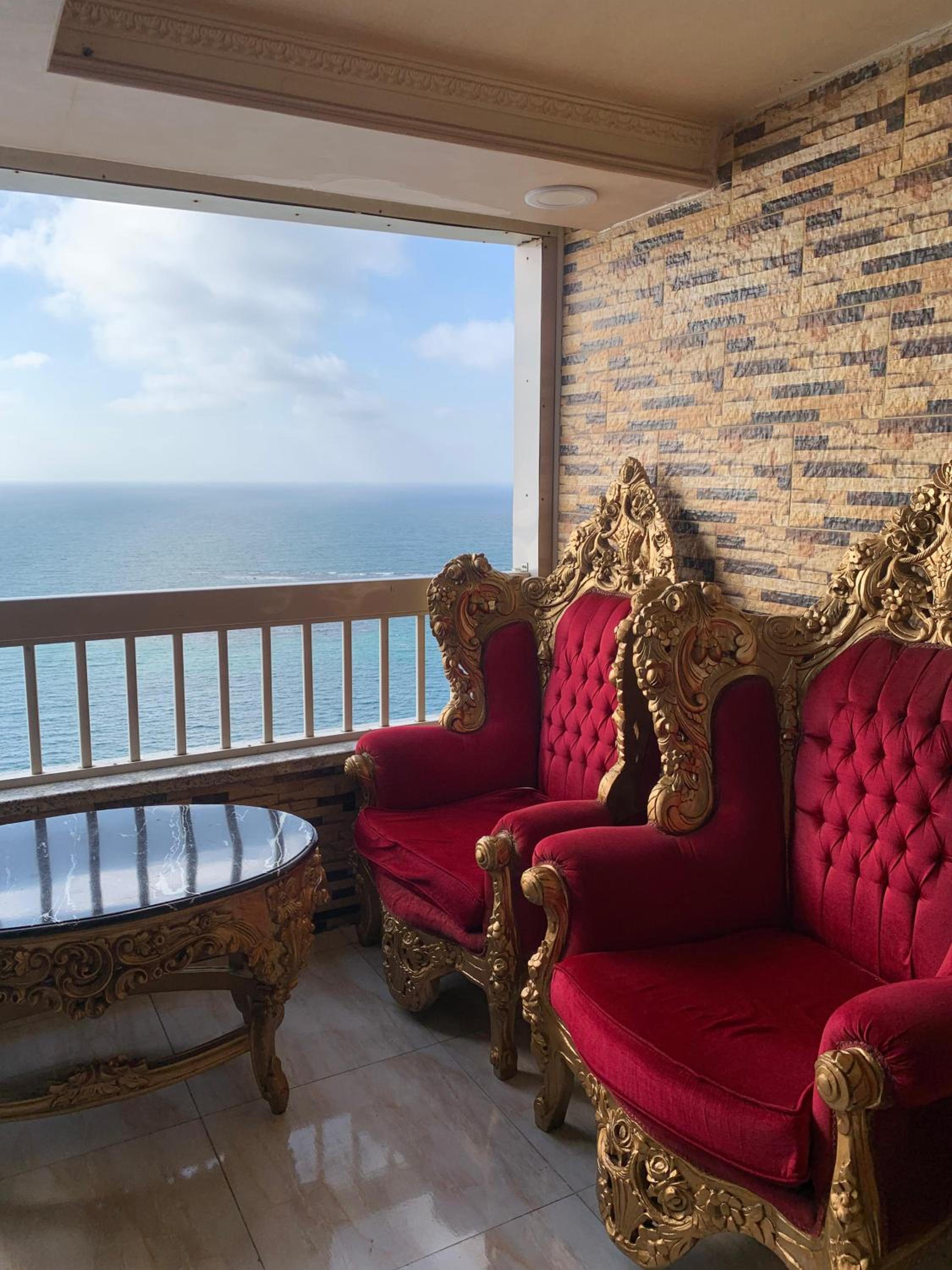 A luxury apartment in Alexandria