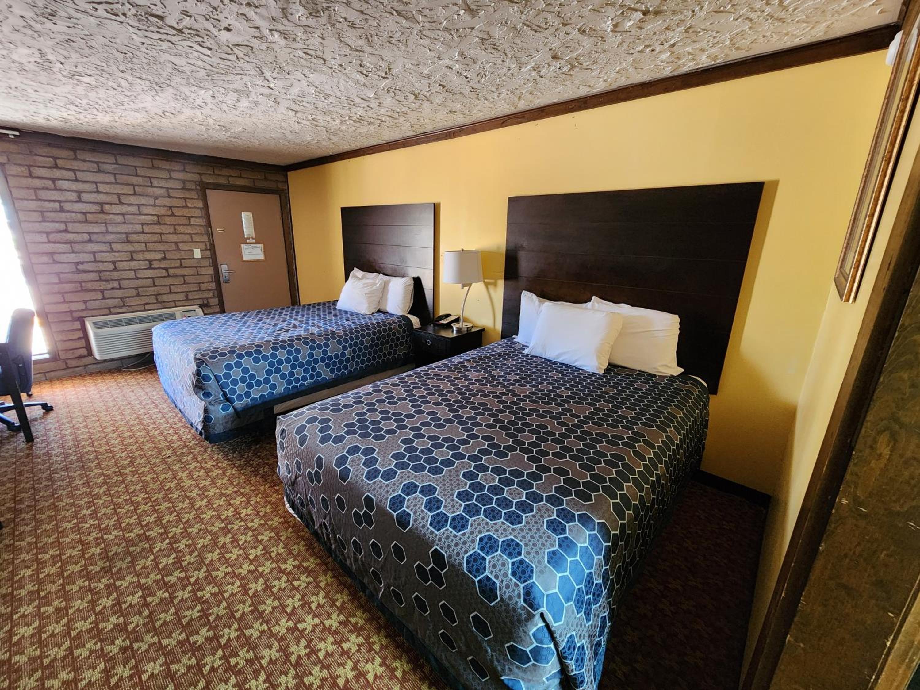 Carthage Inn