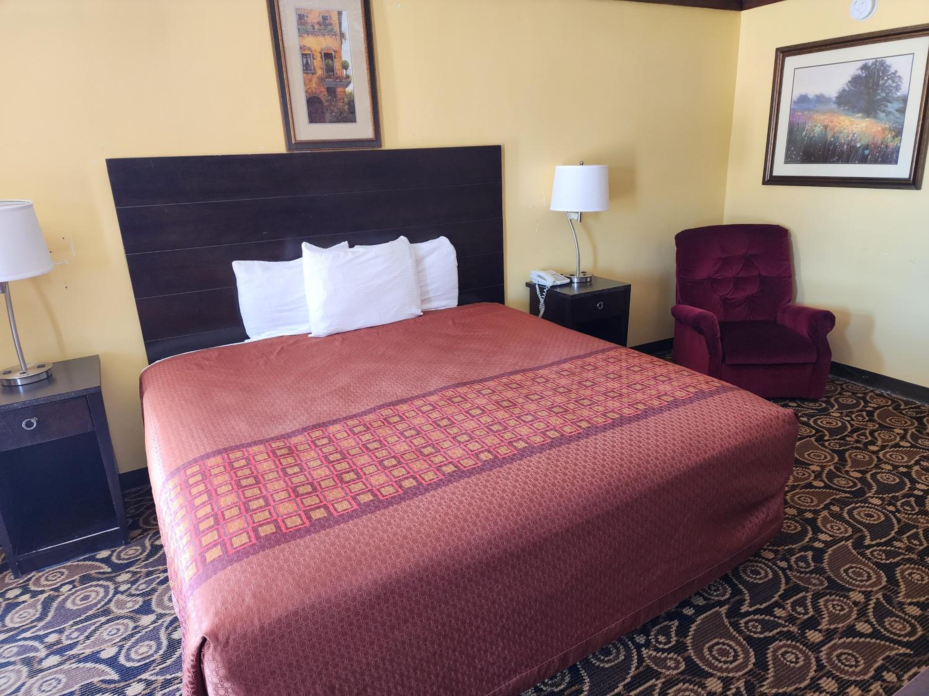 Carthage Inn