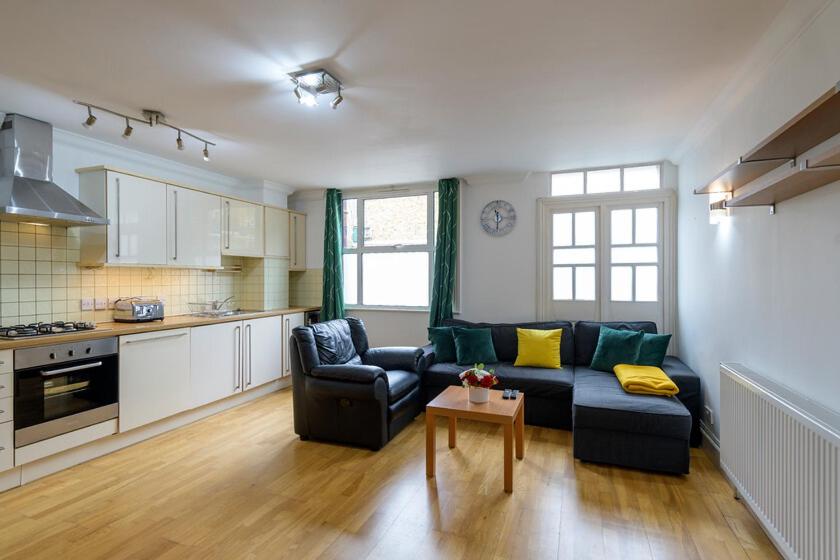 Spectacular 3 Bed in Blackheath