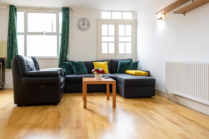 Spectacular 3 Bed in Blackheath