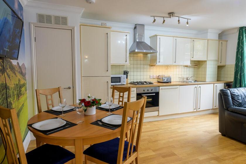 Spectacular 3 Bed in Blackheath