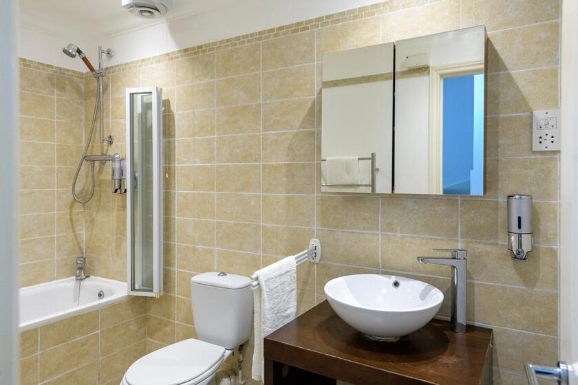Spectacular 3 Bed in Blackheath