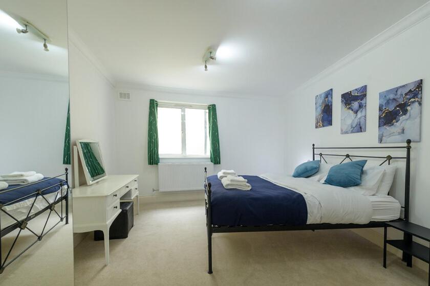 Spectacular 3 Bed in Blackheath