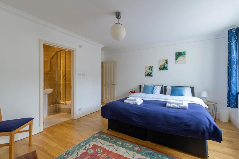 Spectacular 3 Bed in Blackheath
