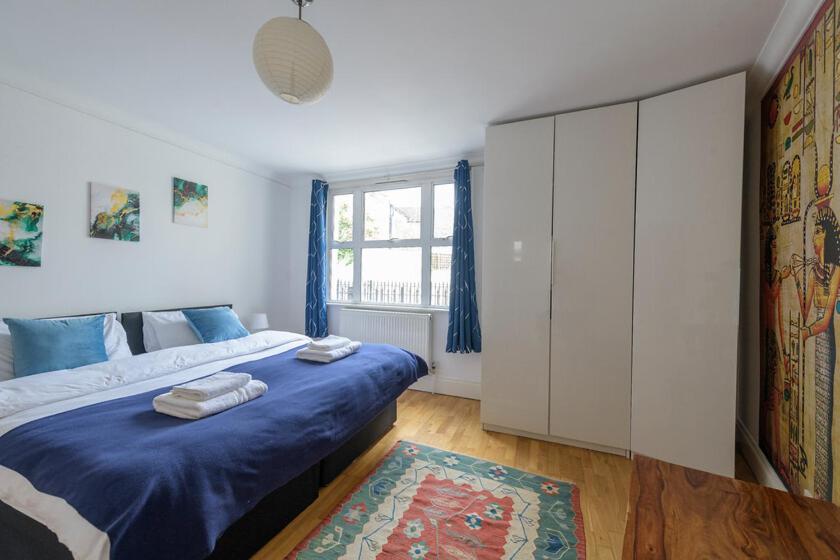 Spectacular 3 Bed in Blackheath