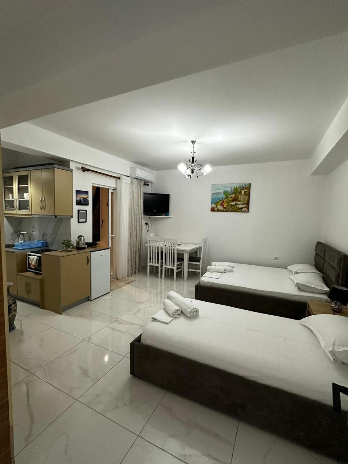 Lotus Apartment Saranda photo 5