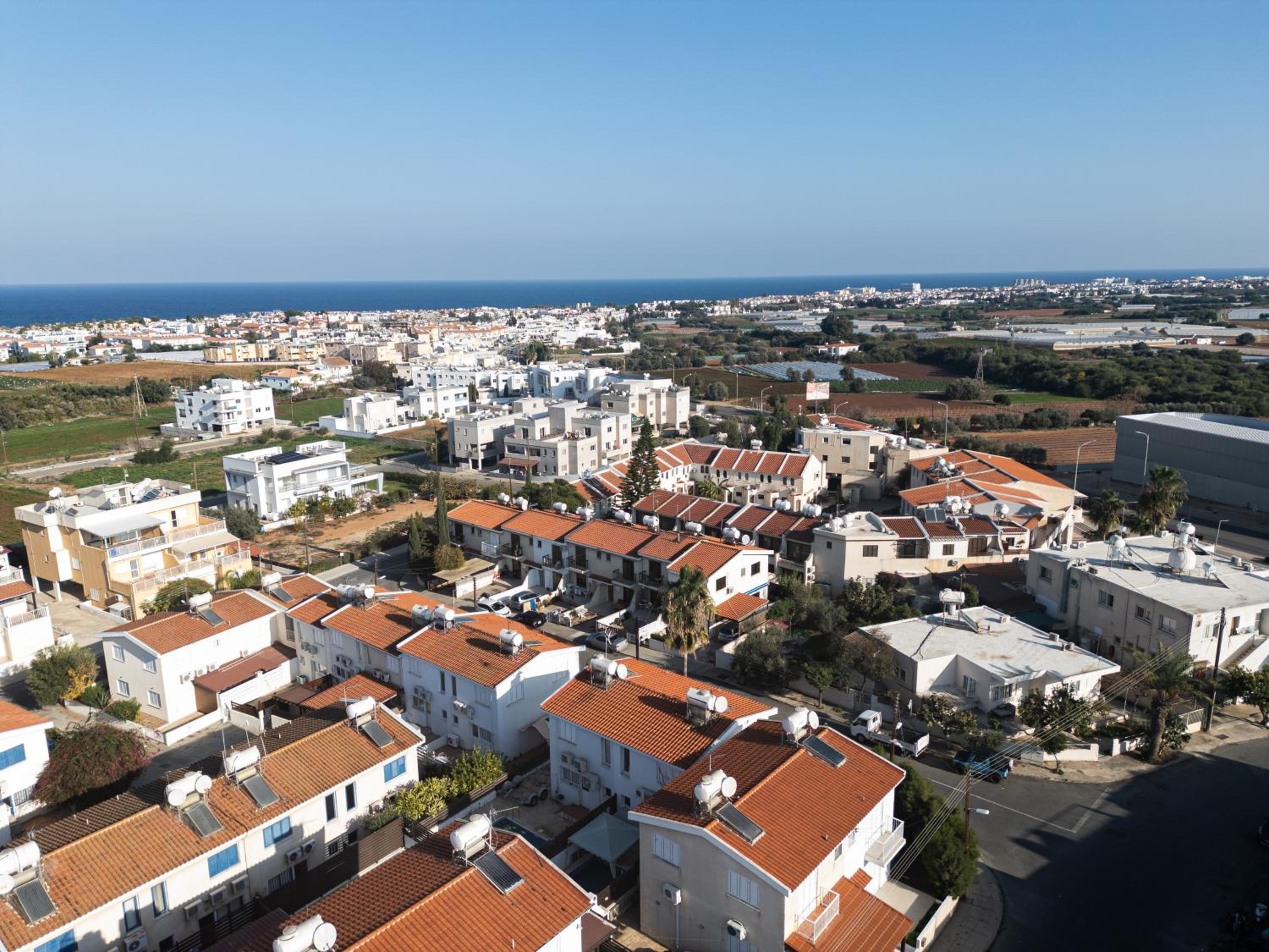 Sunrise 2BR Kapparis - 5 min to Beach