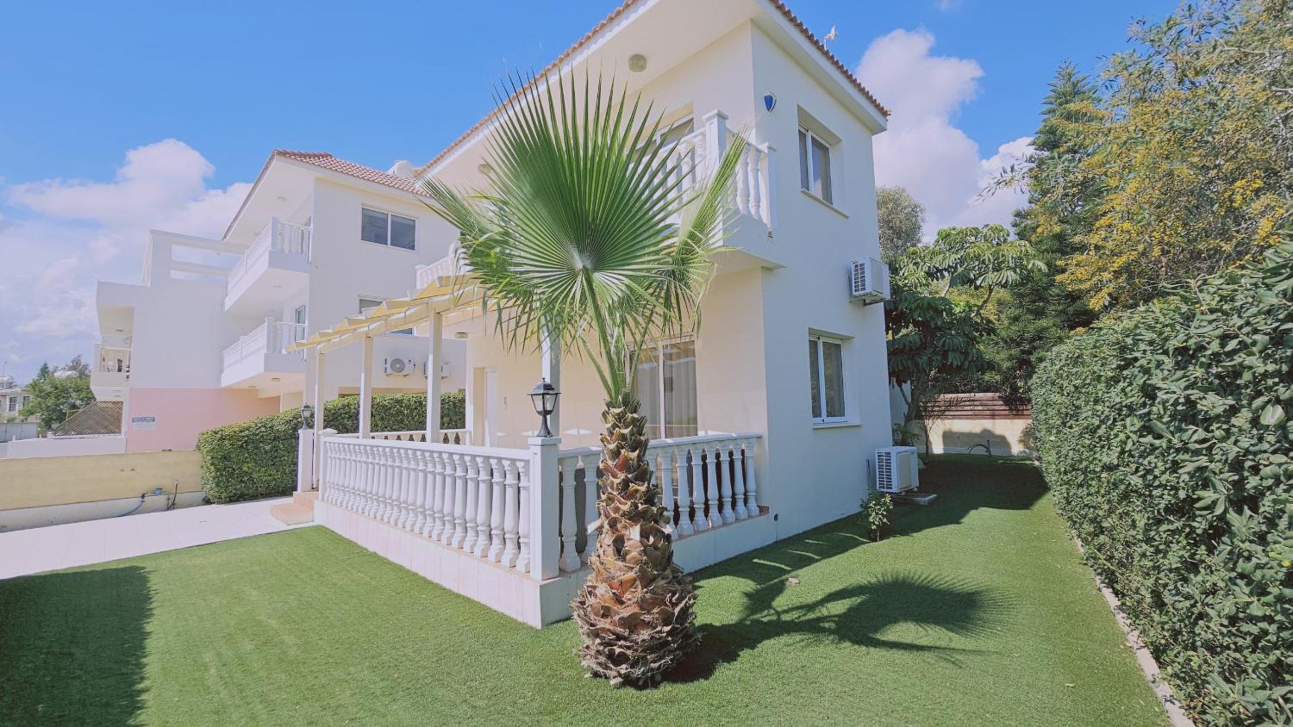 STAY Nissi House