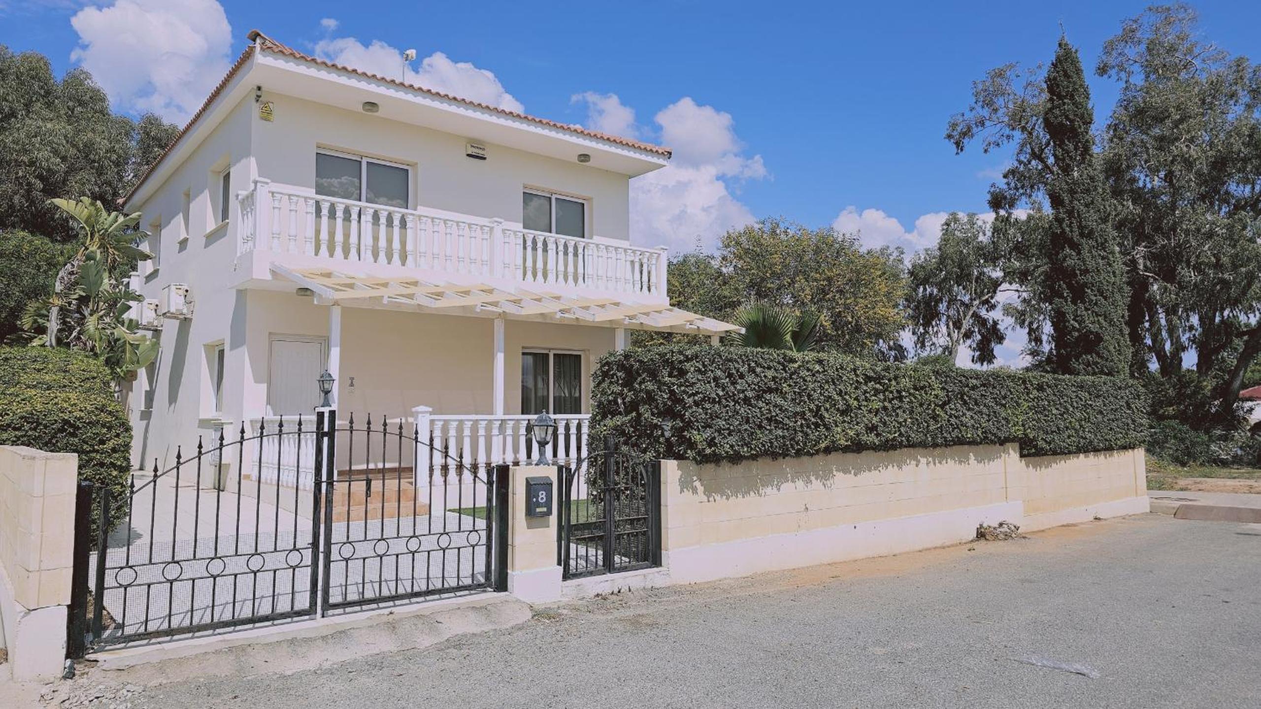 STAY Nissi House