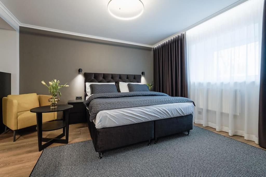 Elegant 28m2 Studio Flat next to Old Town