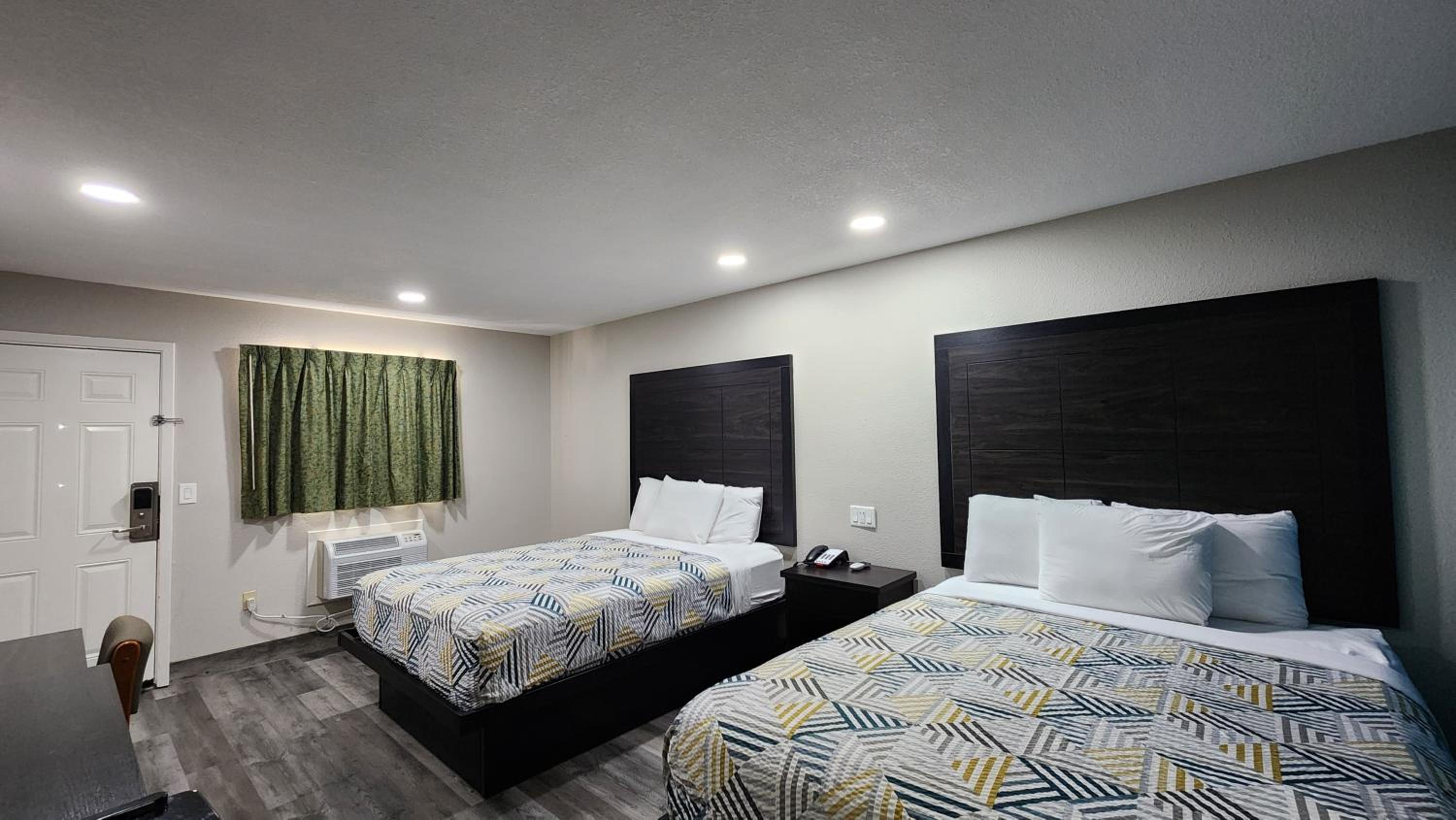 Scottish Inn & Suites, Foto 32