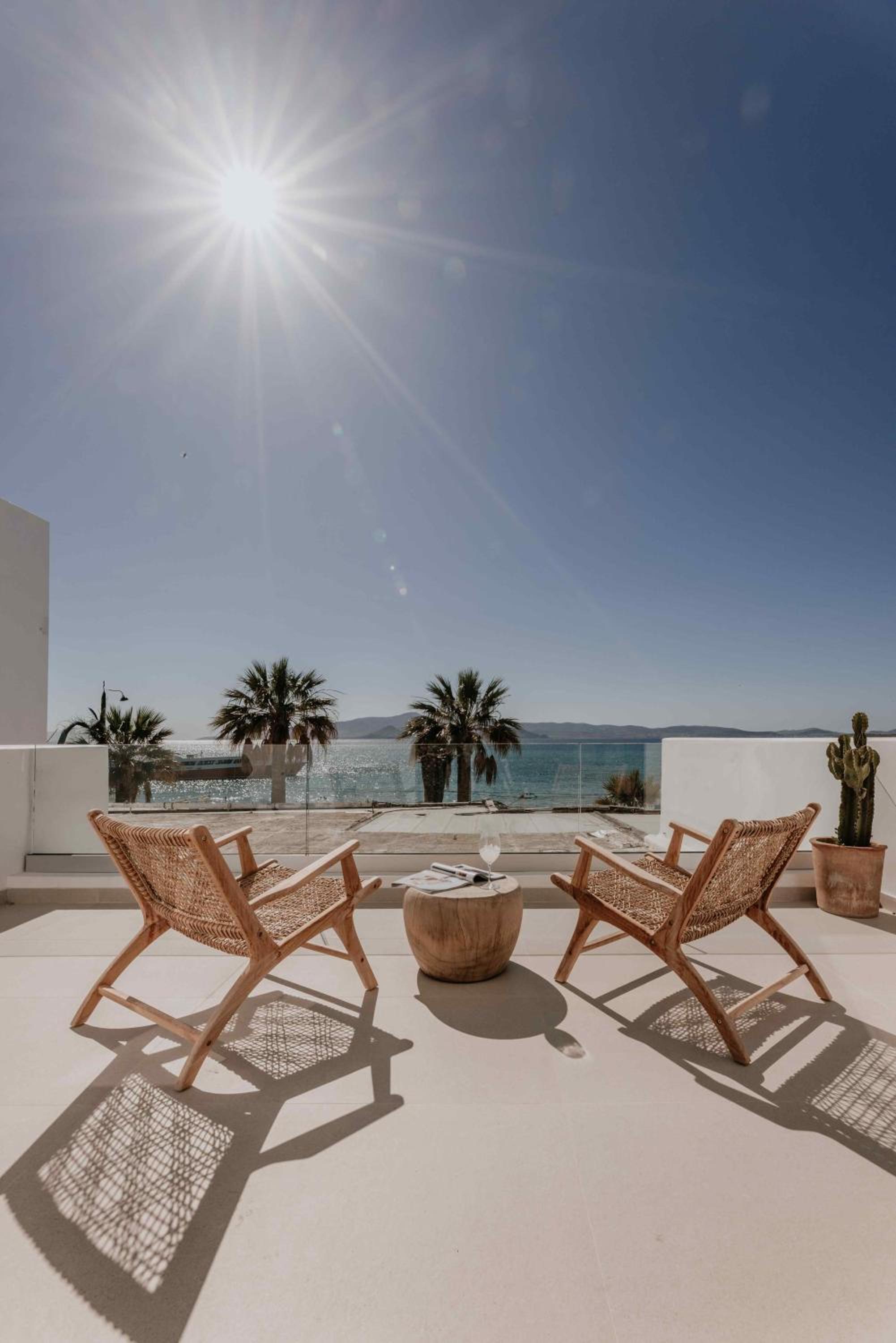 Ostrako Beachside Suites — photo 32