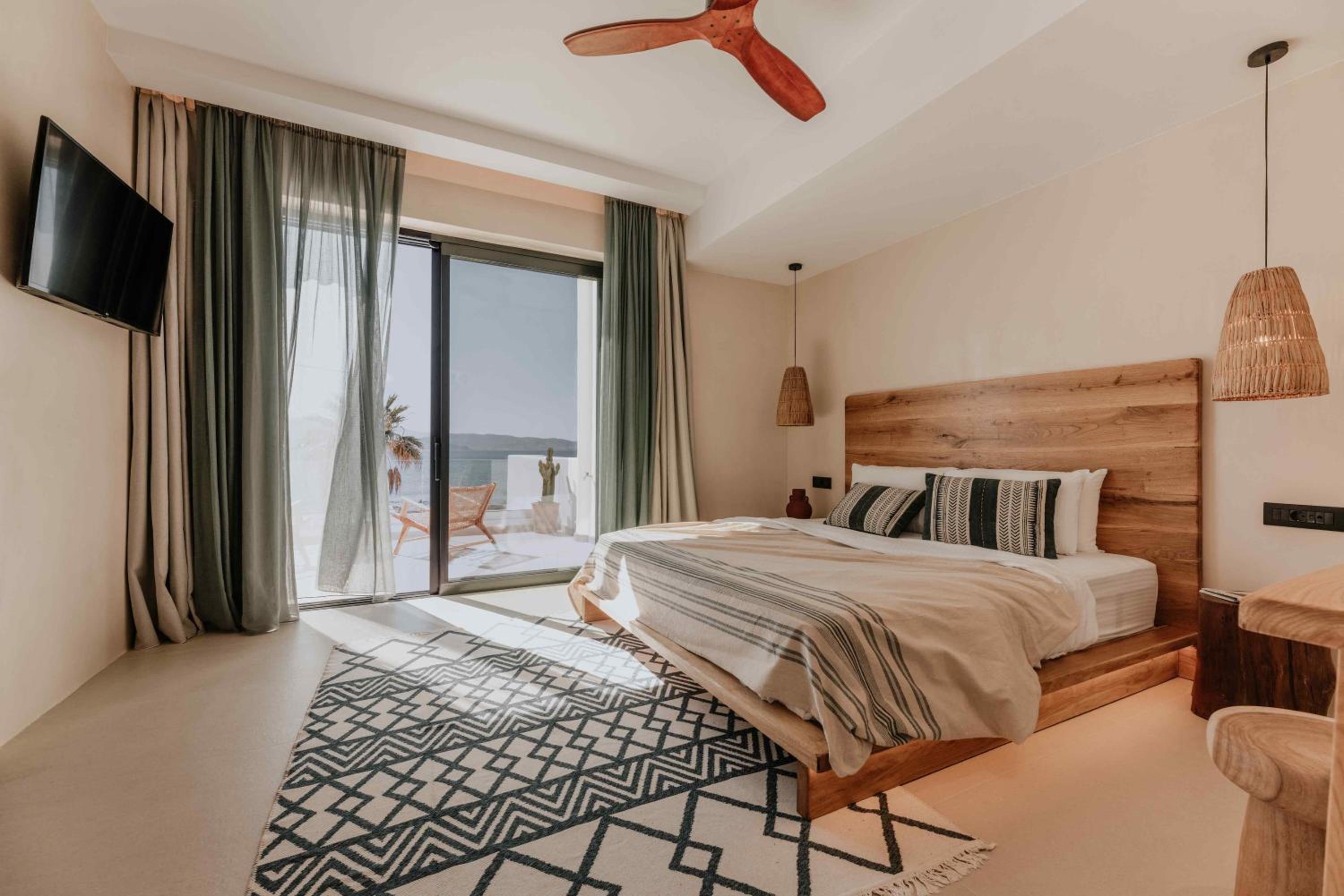 Ostrako Beachside Suites — photo 12