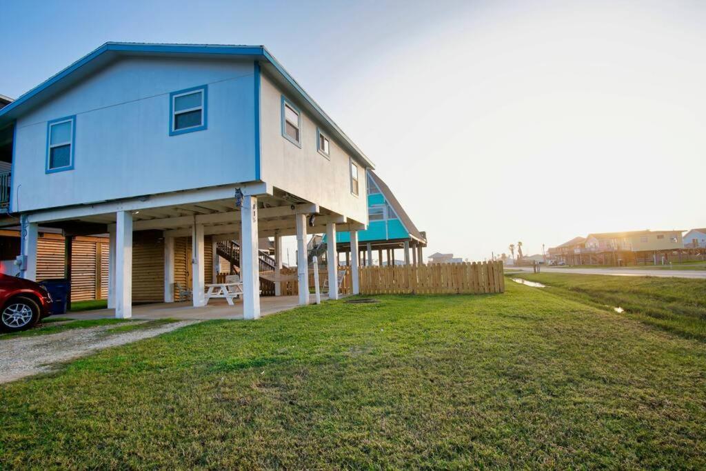 Serenity Sol ※ Surfside Charmer Near Beach & Jetty view 4