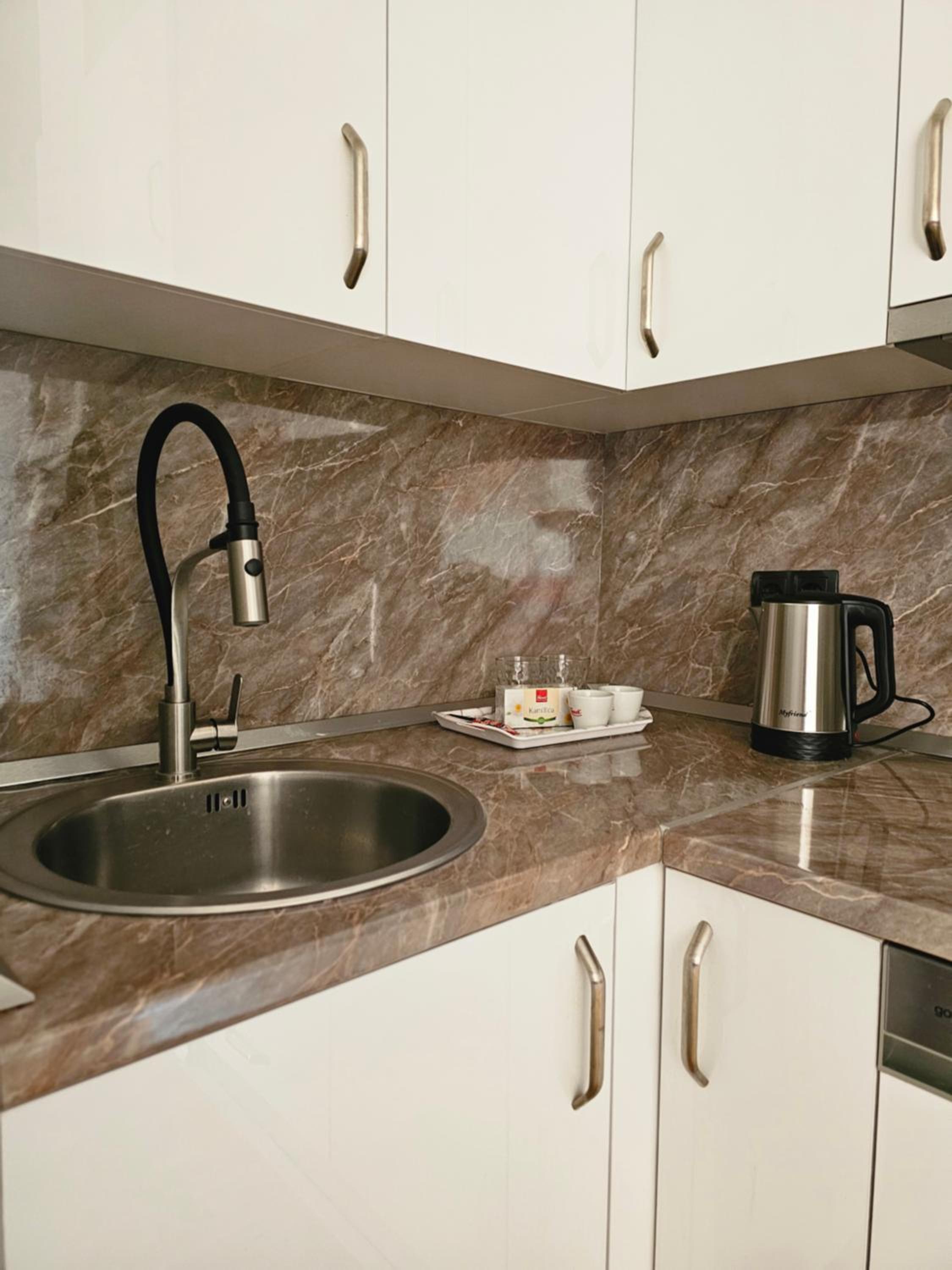Capital Bulevar Apartment