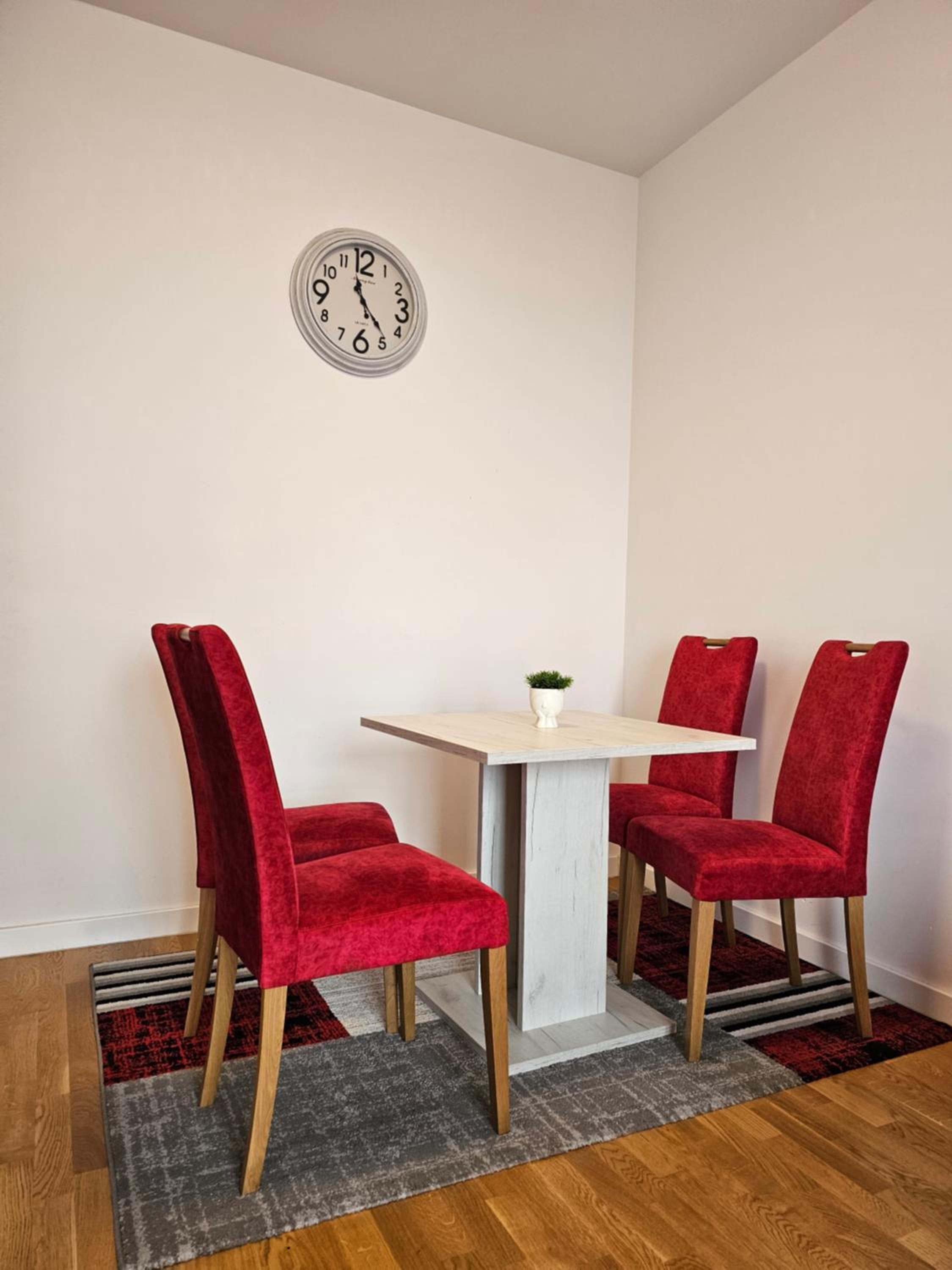 Capital Bulevar Apartment