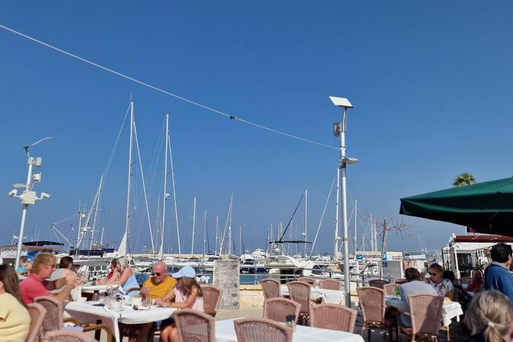 Blue pearl, seaside aprtm with pool at Latchi Marina