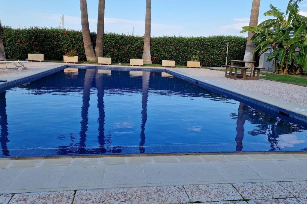 Blue pearl, seaside aprtm with pool at Latchi Marina