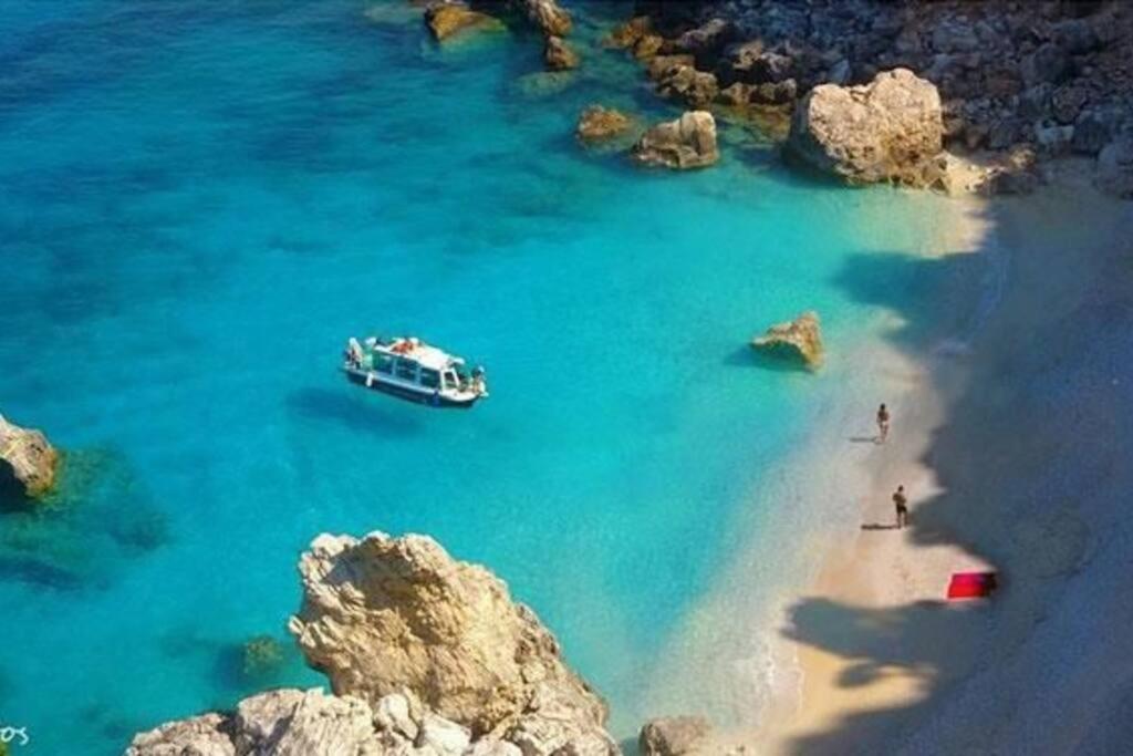 Blue pearl, seaside aprtm with pool at Latchi Marina