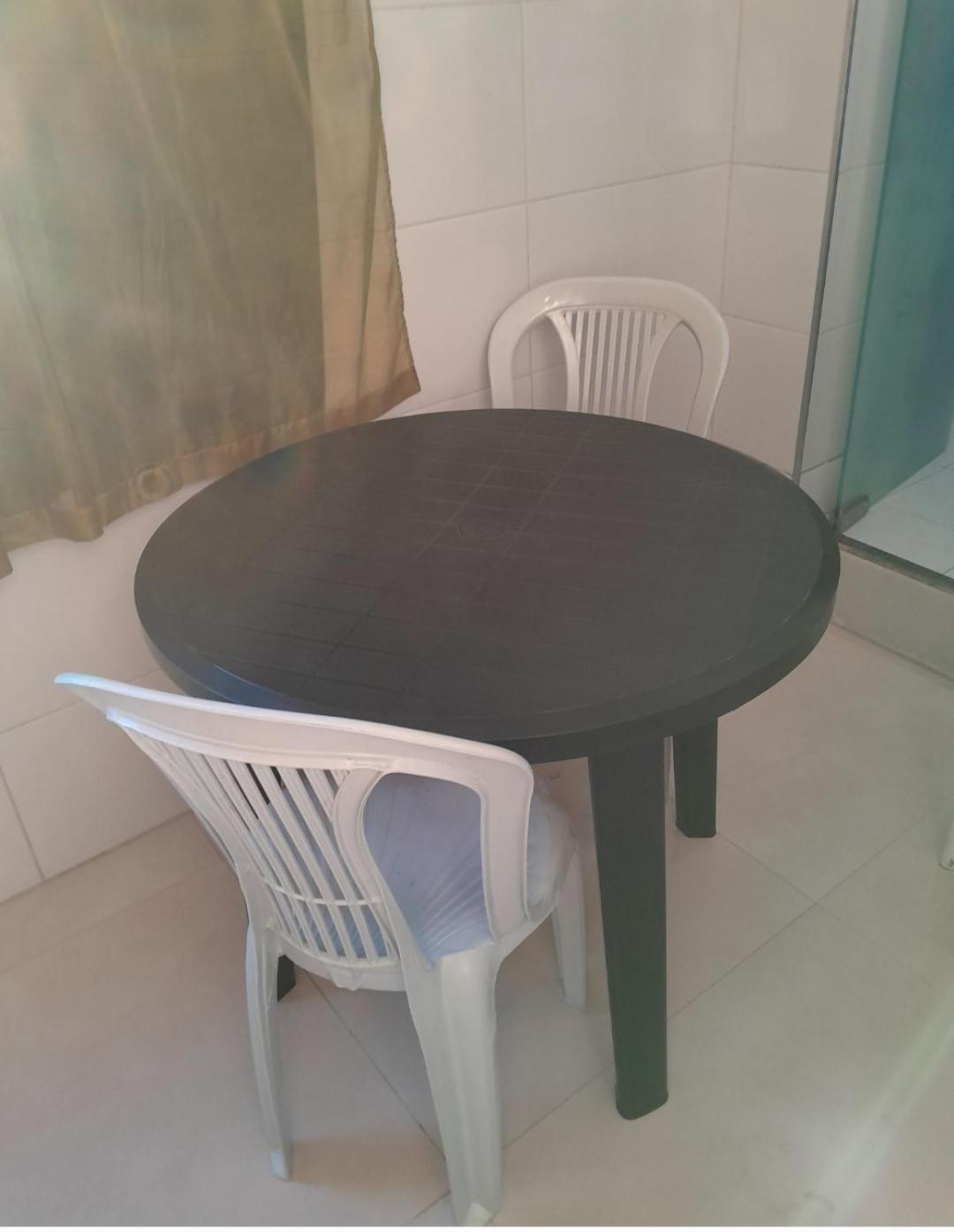 Guarapari com elevador, reformado, Wi-Fi, TV com Smart, vista livre e estacionamento