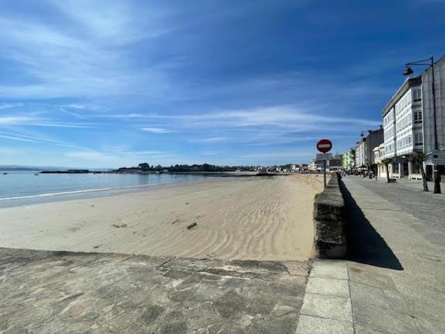 Apartamento a un paso de la playa en Ares con piscina y parking view 5