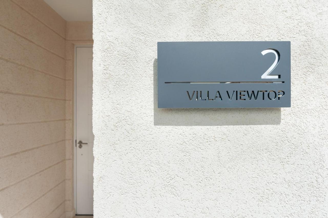 West Coast Luxury Seaview Villa w/Fairmont Beach Membership and Mega Pool