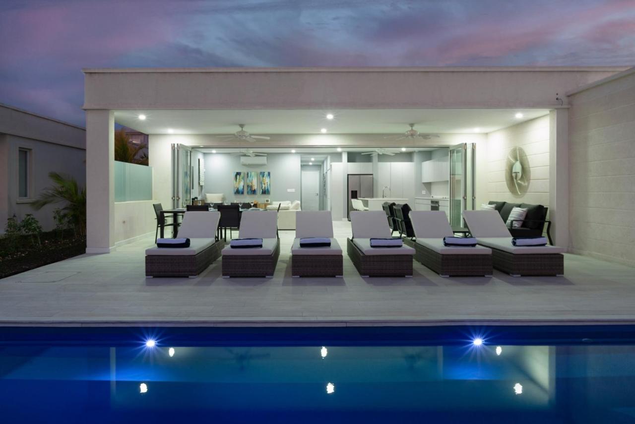 West Coast Luxury Seaview Villa w/Fairmont Beach Membership and Mega Pool