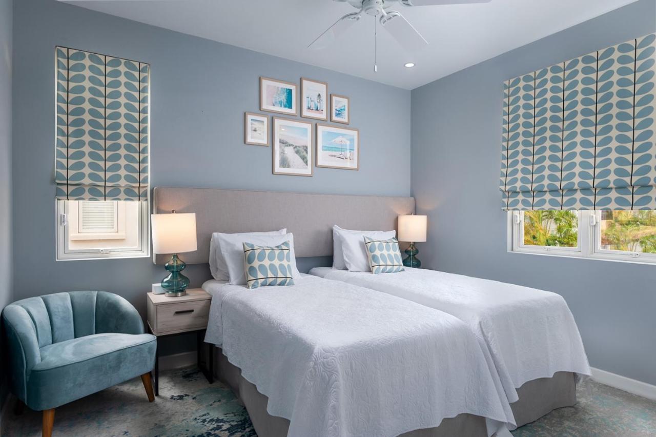 West Coast Luxury Seaview Villa w/Fairmont Beach Membership and Mega Pool