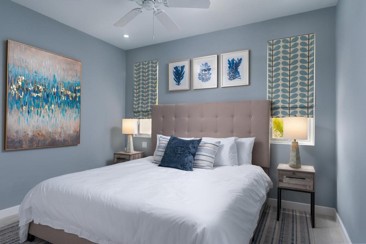 West Coast Luxury Seaview Villa w/Fairmont Beach Membership and Mega Pool