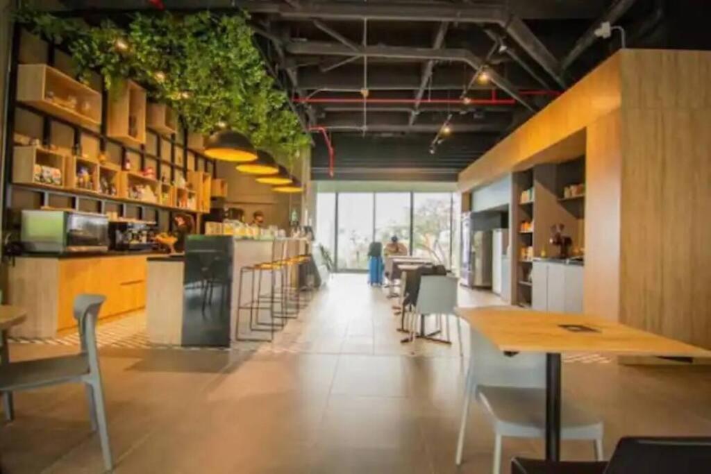 Bright Studio Topfloor A/C, Poblado Coworking1412
