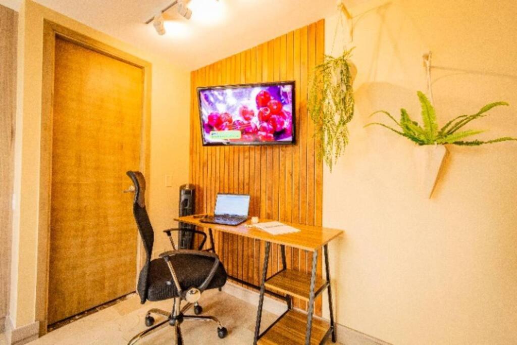 Stylish loft, balcony, fast internet, parking 210