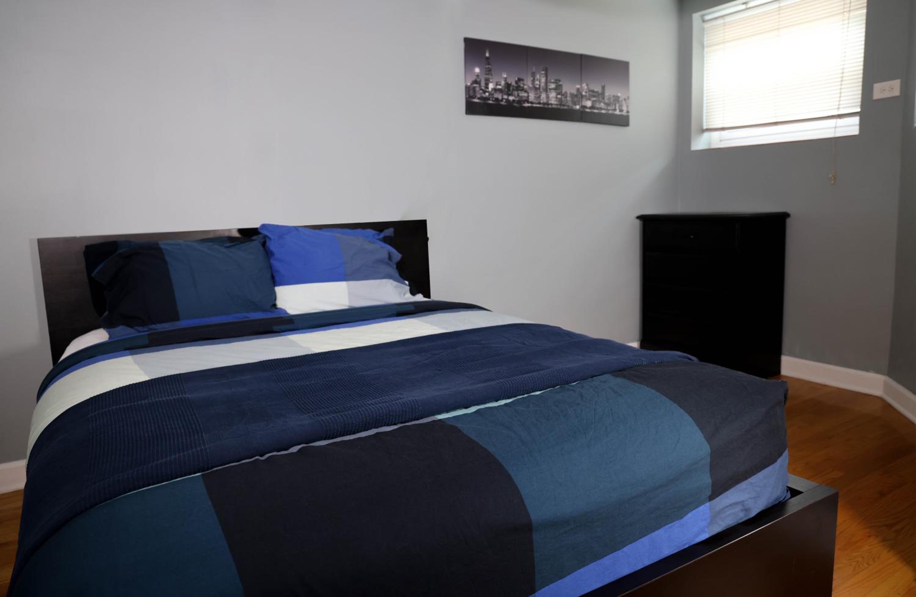 Wrigley Hostel - Chicago