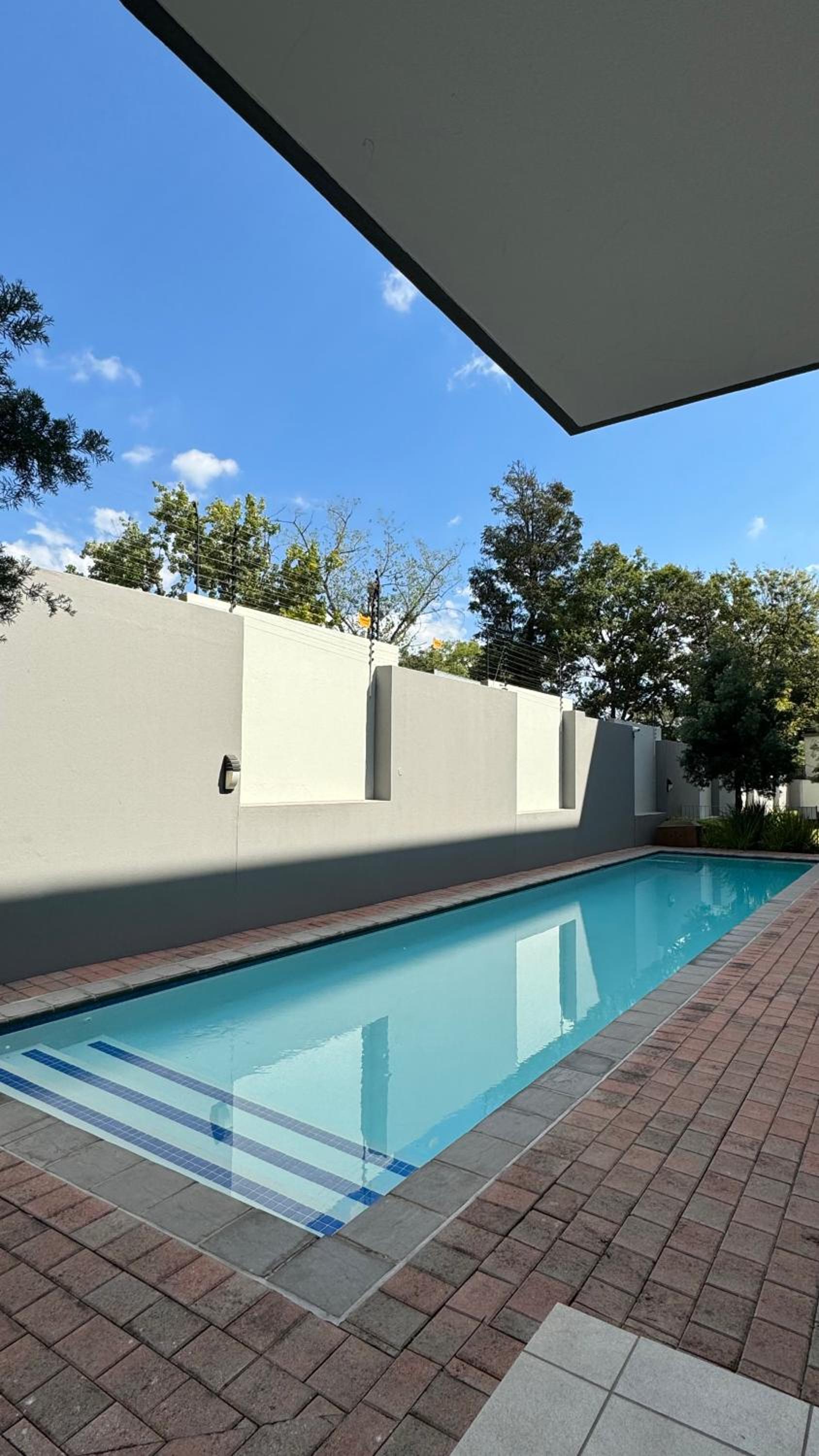 Johannesburg Vacations - DDLuxury Rivonia Apartments with inverter - Property Image 11