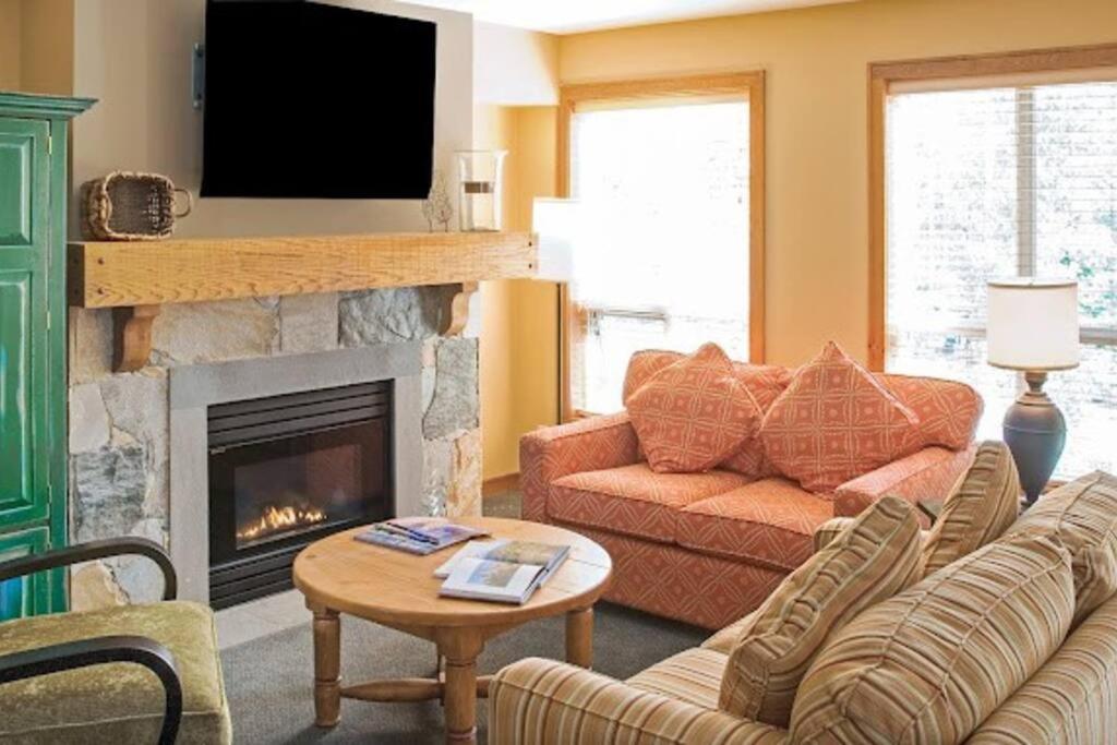 The Refuge Whistler - Ski unit Inside Hilton Grand Vacations, managed by HGVBO